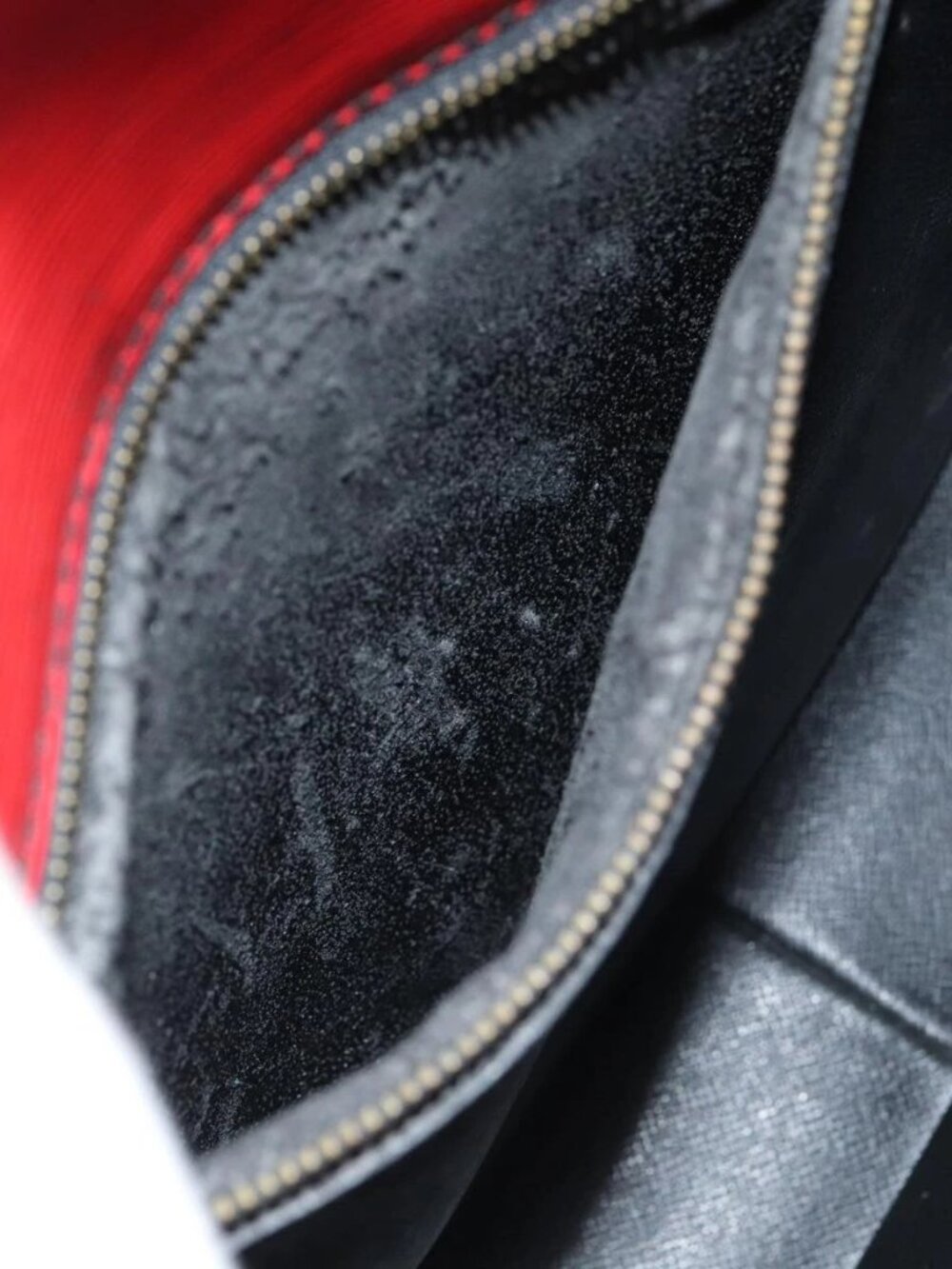 LOUIS VUITTON Epi Saint Cloud GM Shoulder Bag Red - Picture 11 of 16